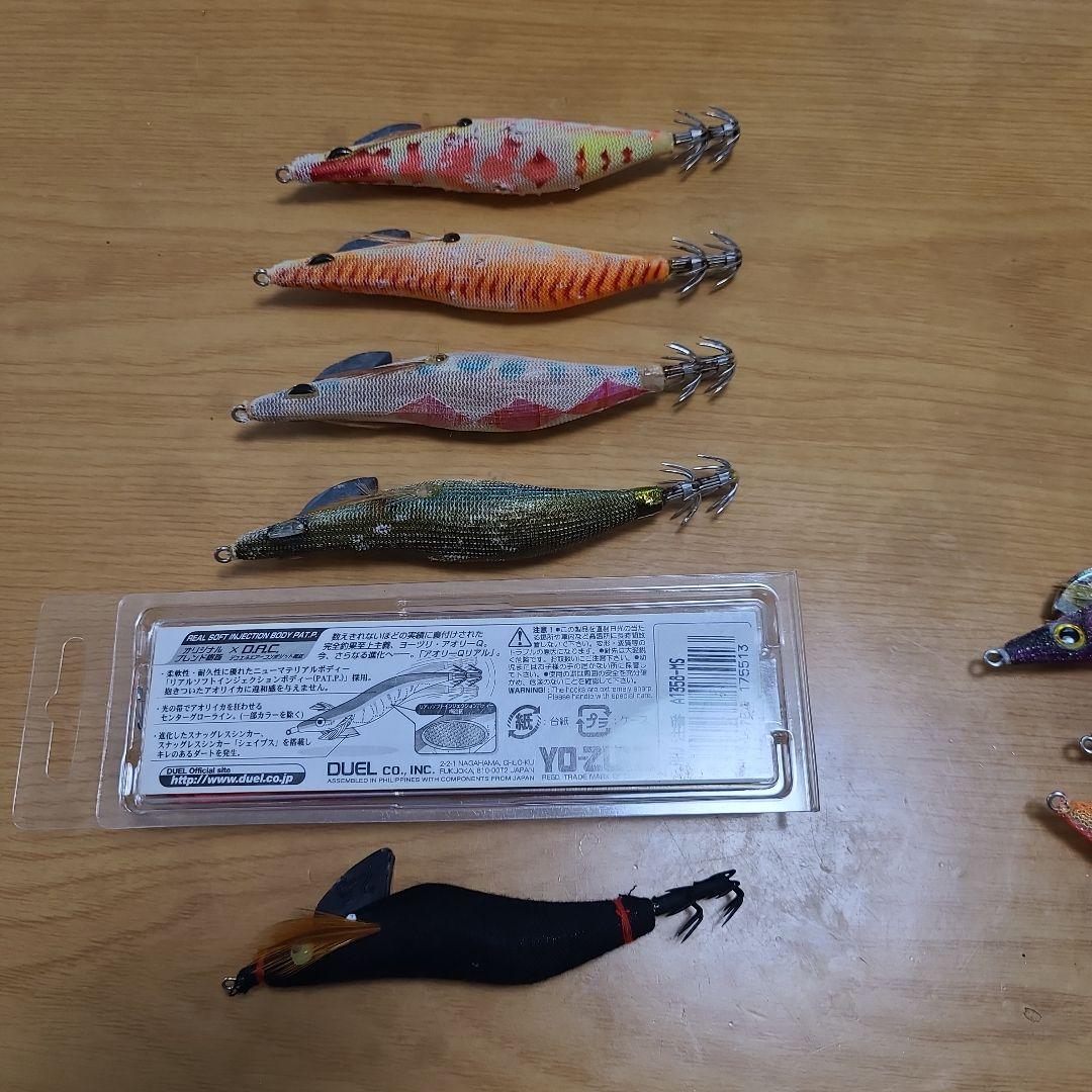 秋イカ釣りに　有名メーカー3号と2.5号エギ 28個セット