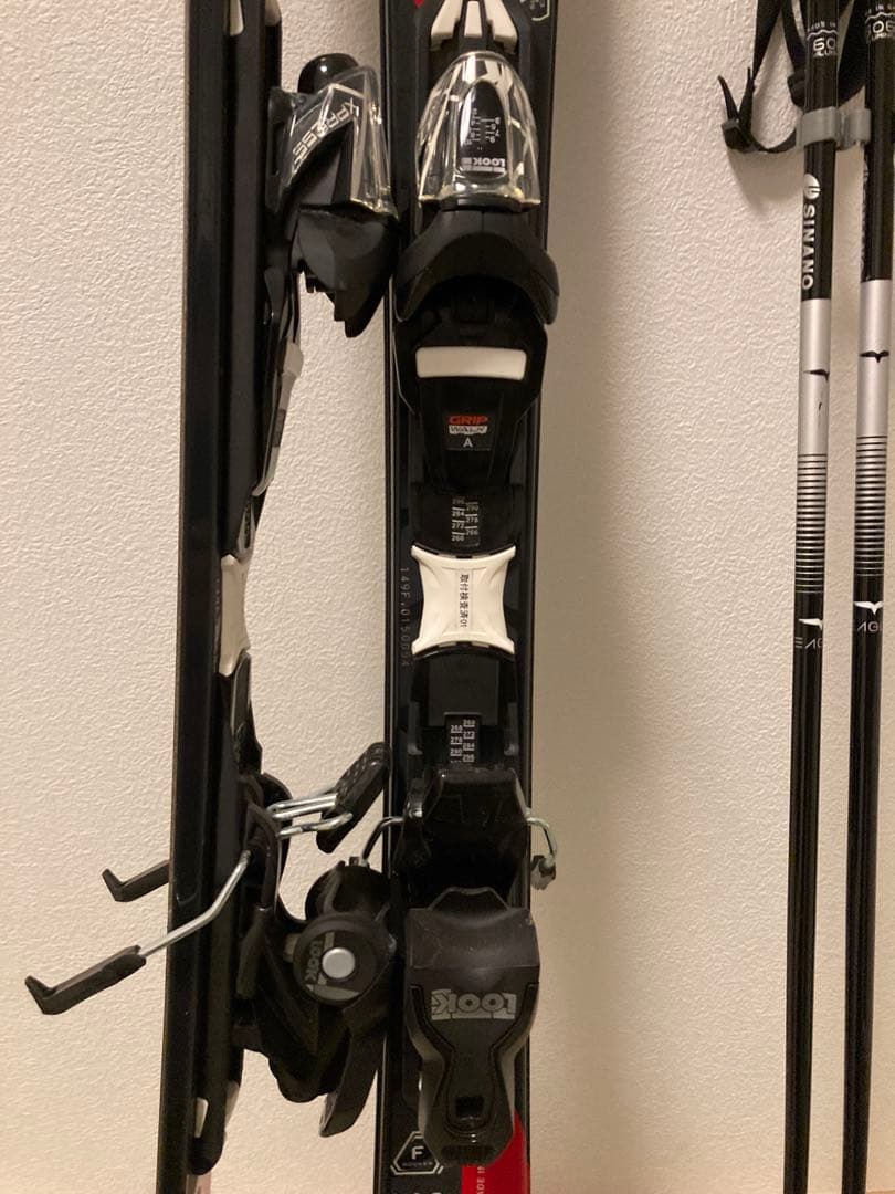 Salomon スキー 149cm ポール付き