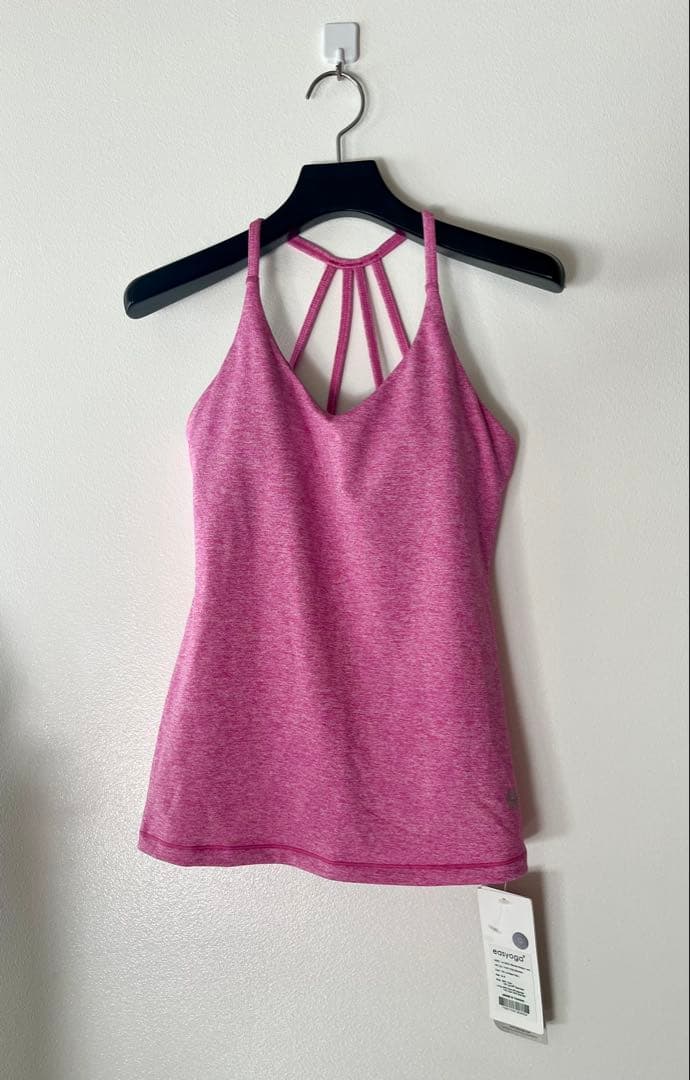 easyoga イージーヨガ　glamMe strappy tank ルルレモン