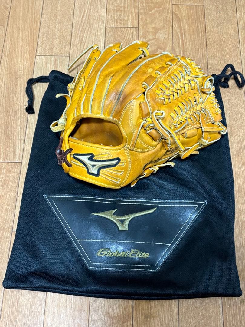 Mizuno Global Elite グローブ イエロー