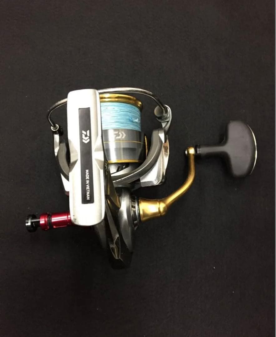 DAIWA FREAMS LT 5000D-CXH スピニングリール