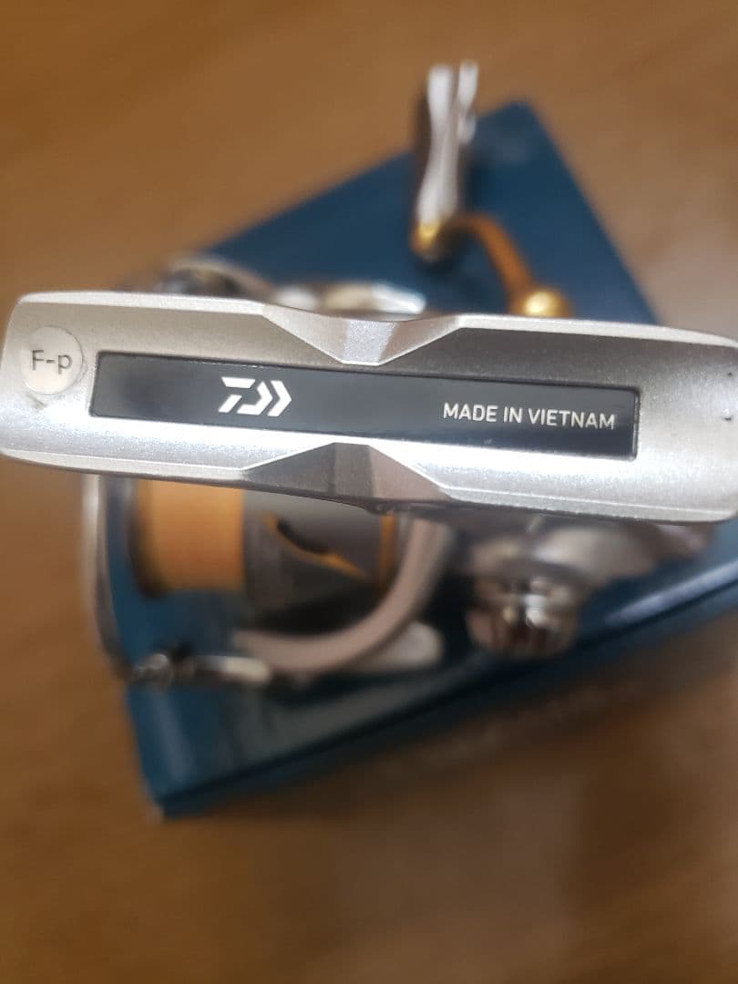 マグシールド搭載 ダイワ 21フリームス FC LT2000S スピニングリール