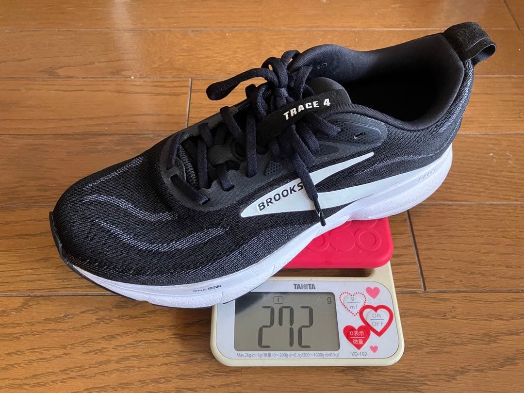 ブルックス　BROOKS トレース4 TRACE4 ワイド（2E）26.5 箱付