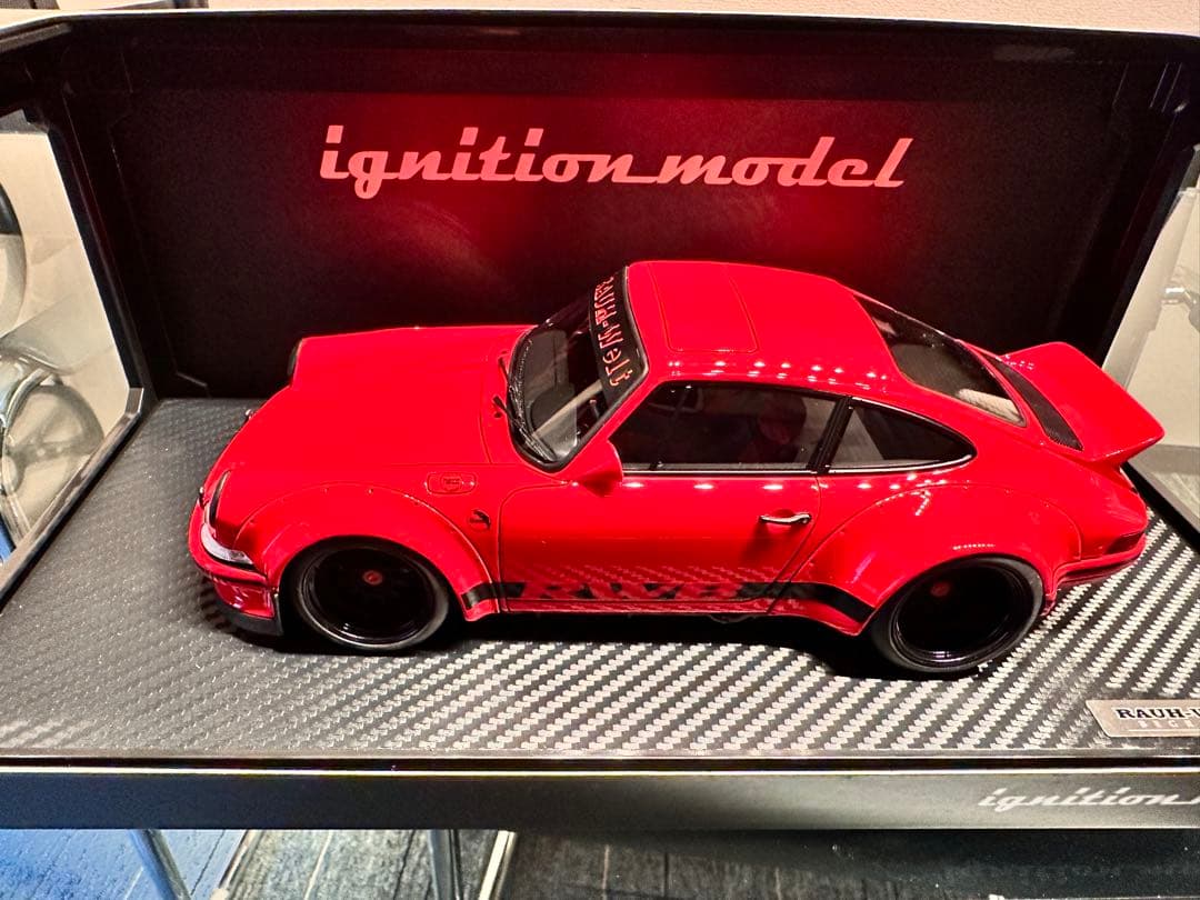 RWB930 Backdate 1/18 イグニション赤