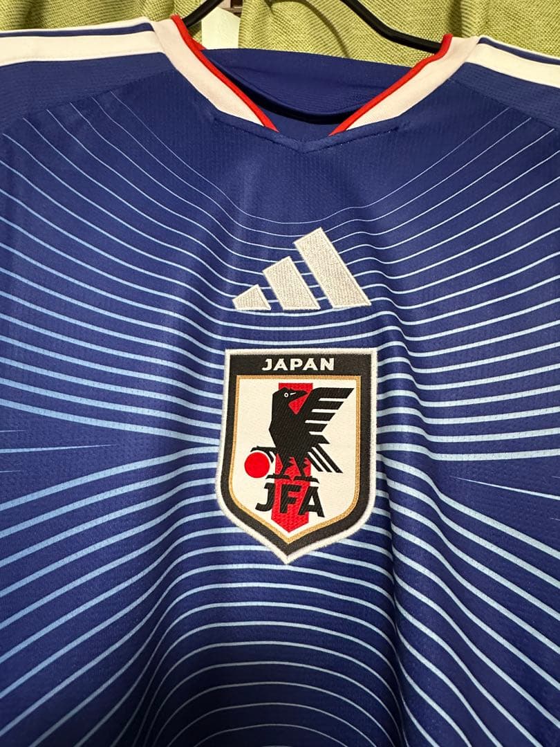 【新品タグ付】サッカー 日本代表 2026 ホーム　ユニフォーム　長袖　L