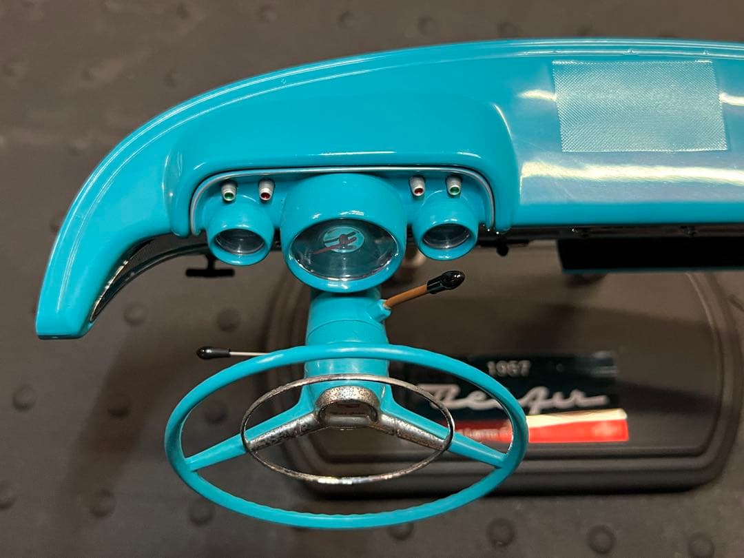 シボレー 1957 ベルエア ダッシュボード レプリカ ブルー1:6 GMP
