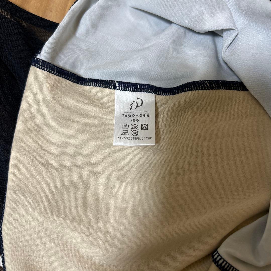 ◾️ありえさん専用　ドゥッシュドゥッスゥ　レオトップ Vネック