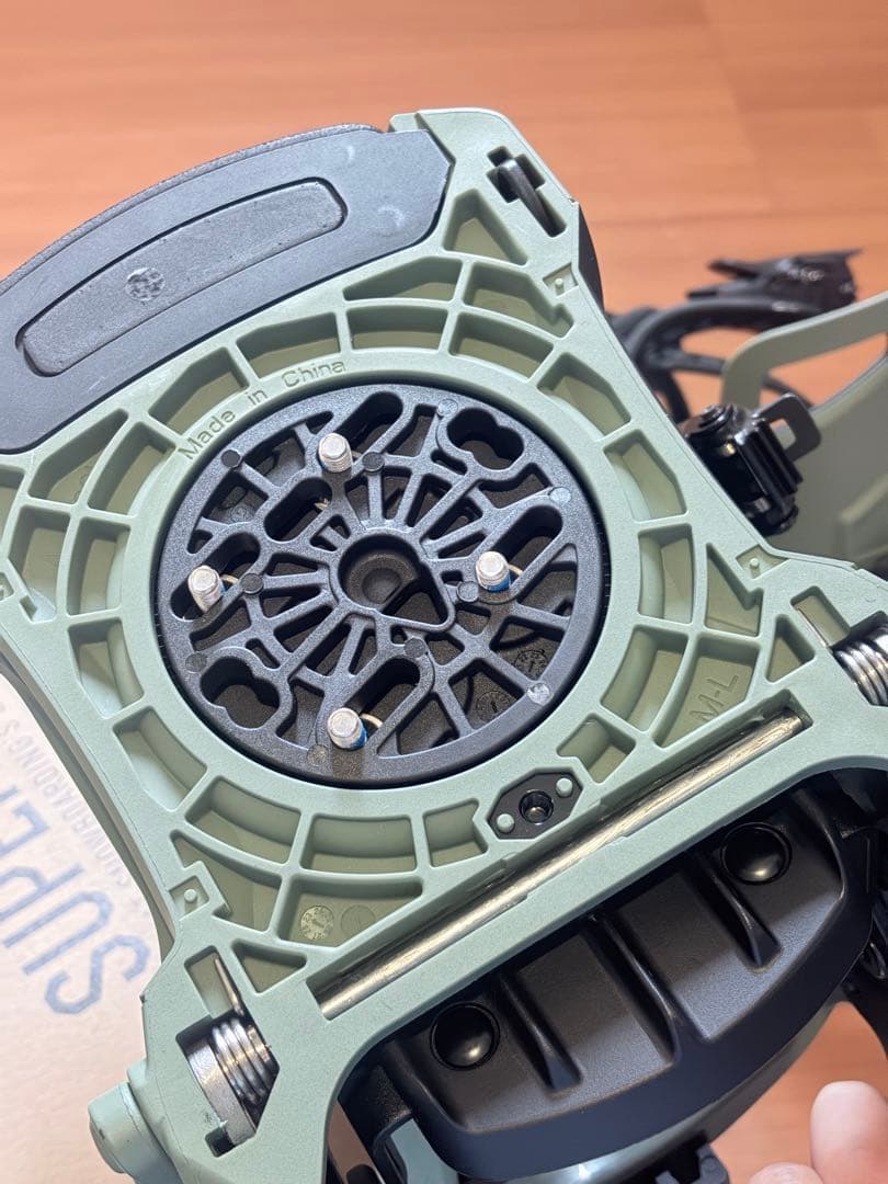 NIDECKER SUPERMATIC ビンディング　オリーブ　M