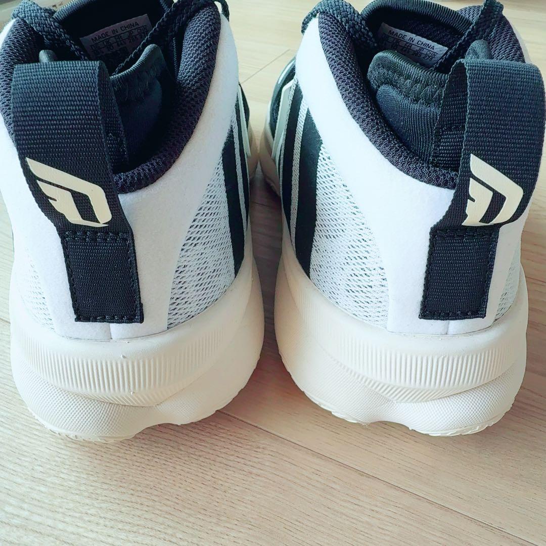 ADIDAS DAME 8 EXTPLY メンズバッシュ【28.5cm】