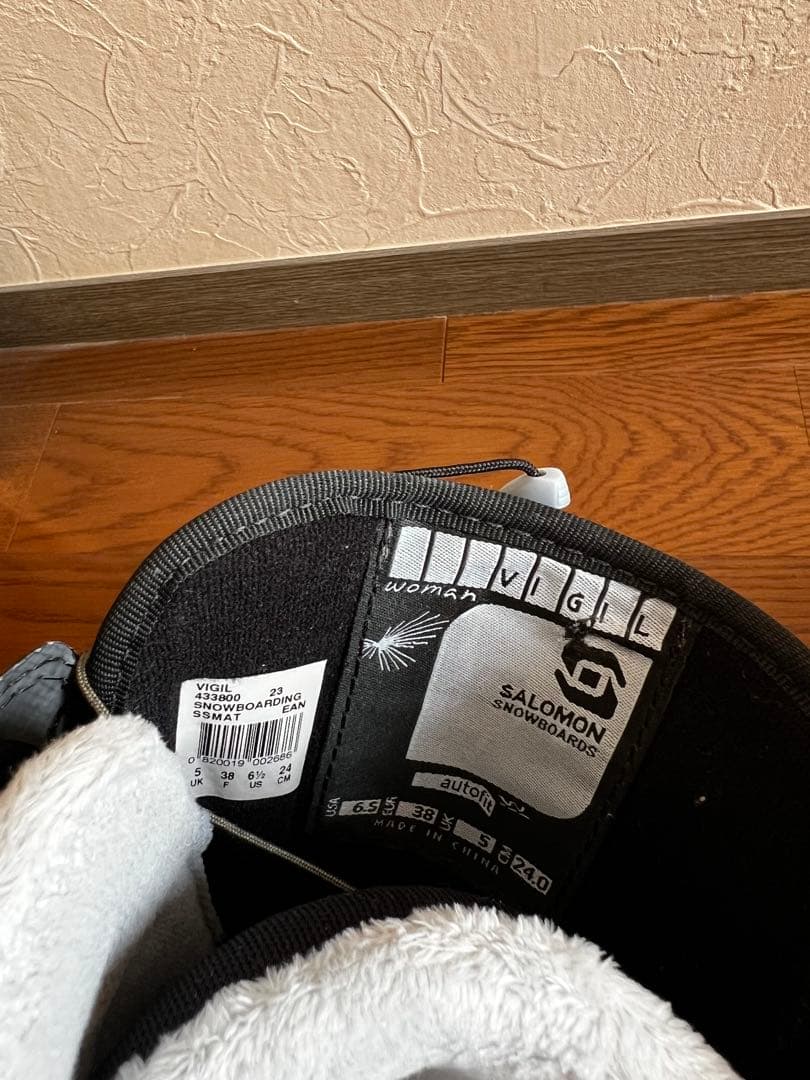 SALOMON スノーボードブーツ 24cm