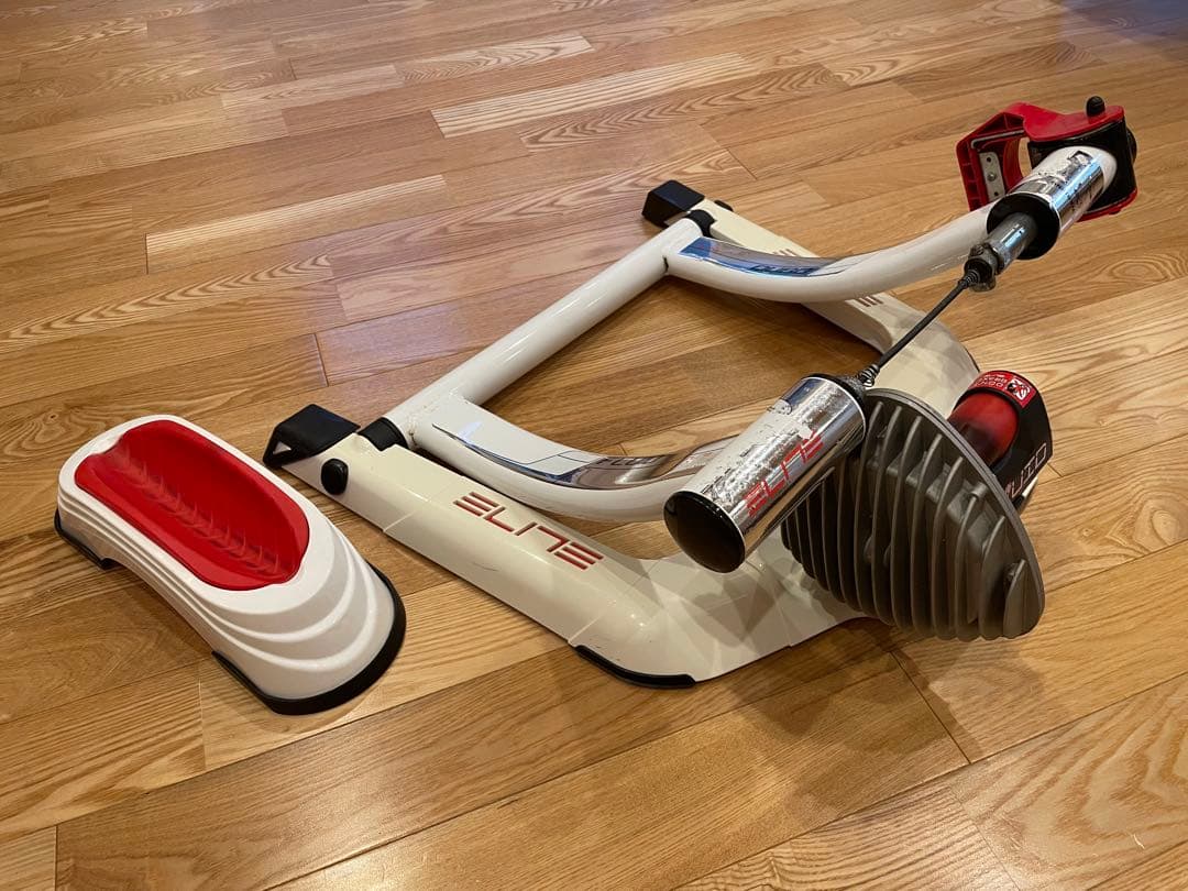 ELITE Qubo Fruid エリート キューボ フルード 固定ローラー