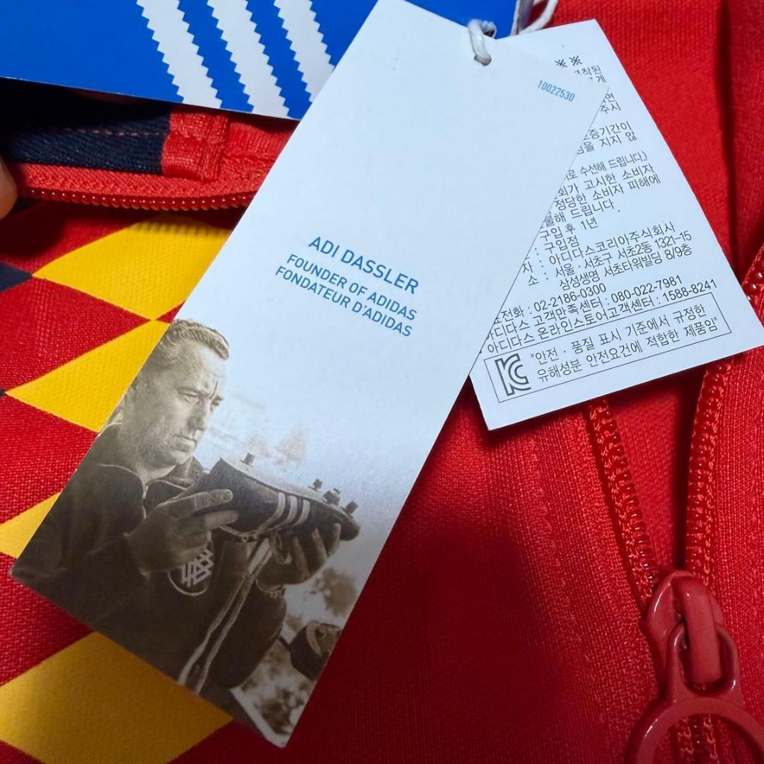 新品未使用　adidas トラックジャケット　ジャージ　スペイン代表　韓国購入