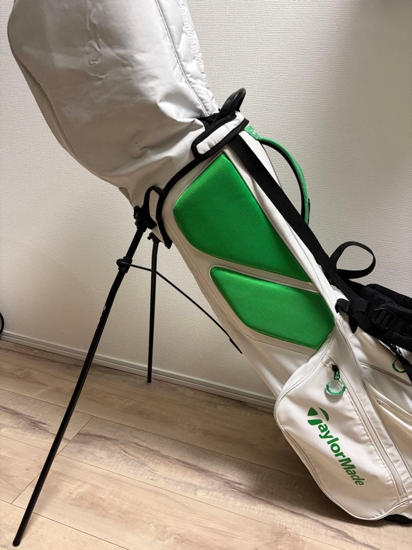 TaylorMade スタンド式キャディバッグ 白緑