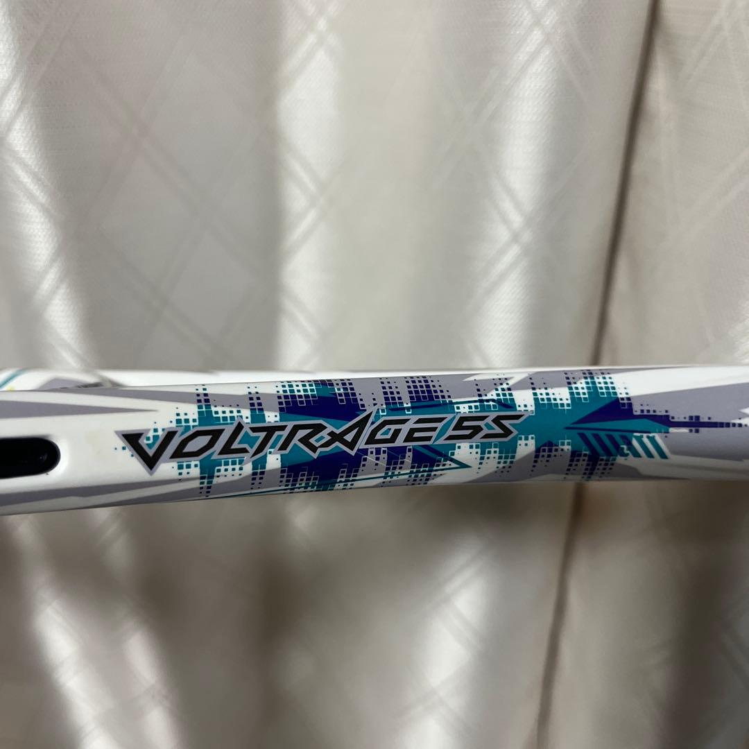 YONEX ボルトレイジ5s 人気のホワイト