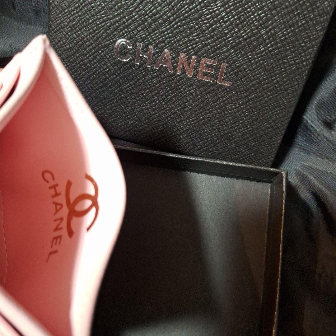 新品❣️ラスト CHANELキルティングカードケース ノベルティ♡ピンク箱付き