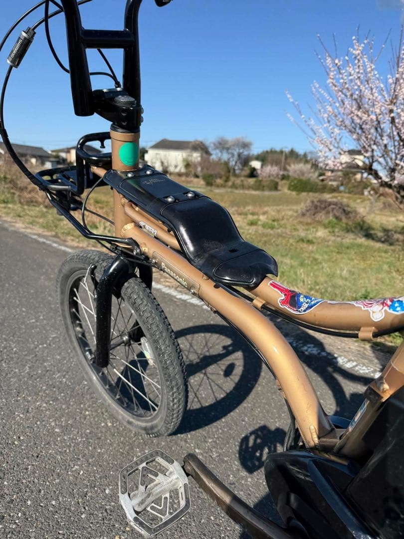 オリーブグリーン 電動アシスト自転車