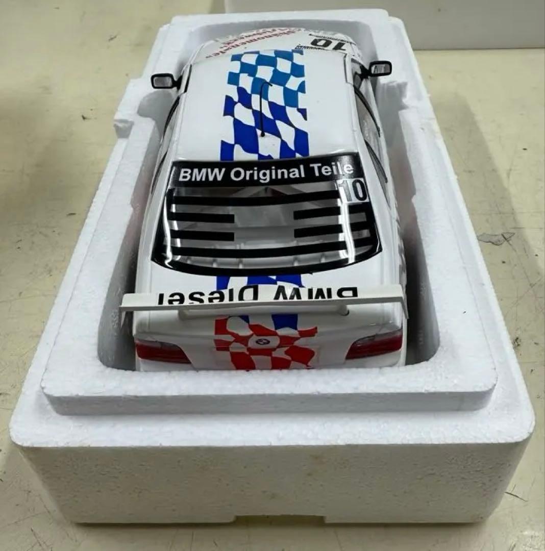 土日限定値下げ！！激レア！！ E36 320d 1:18 ミニカー