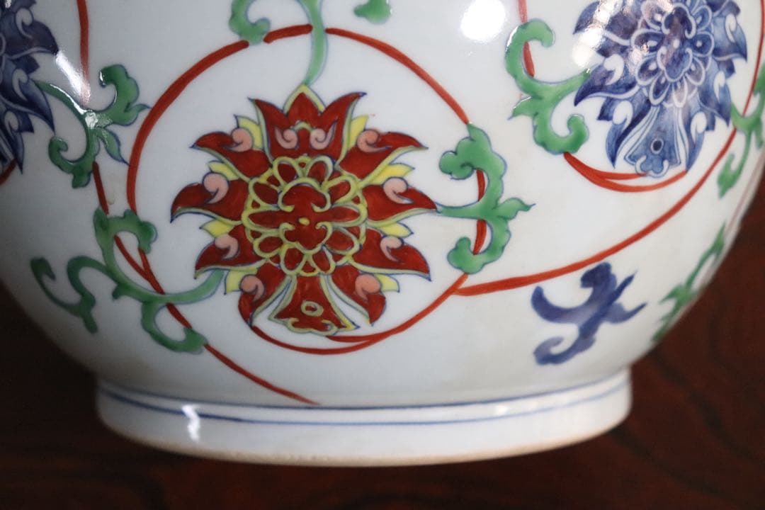中国　色絵　瓶　大明嘉靖年製銘　高さ約33cm 送料込み269324