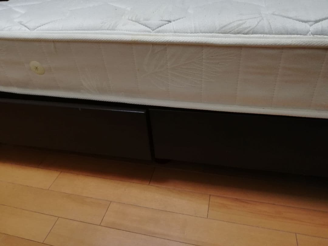 マットレスとベッド