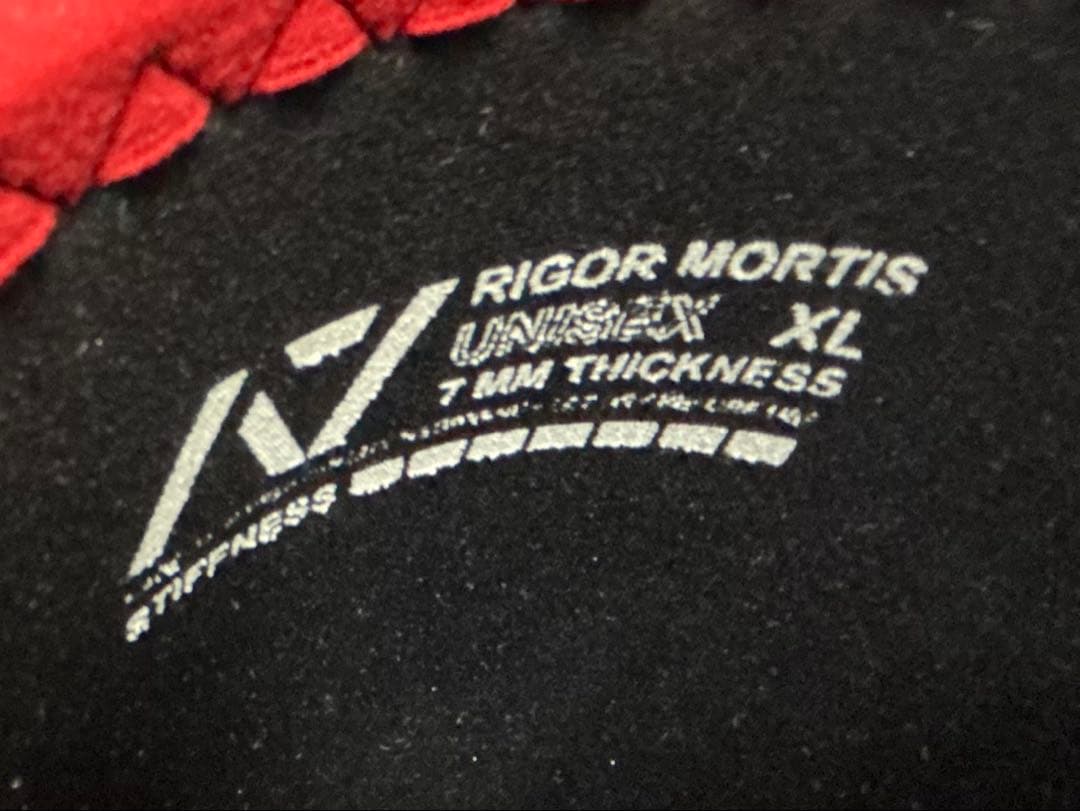 A7 ニースリーブ　RIGOR MORTIS XL RED ZONE