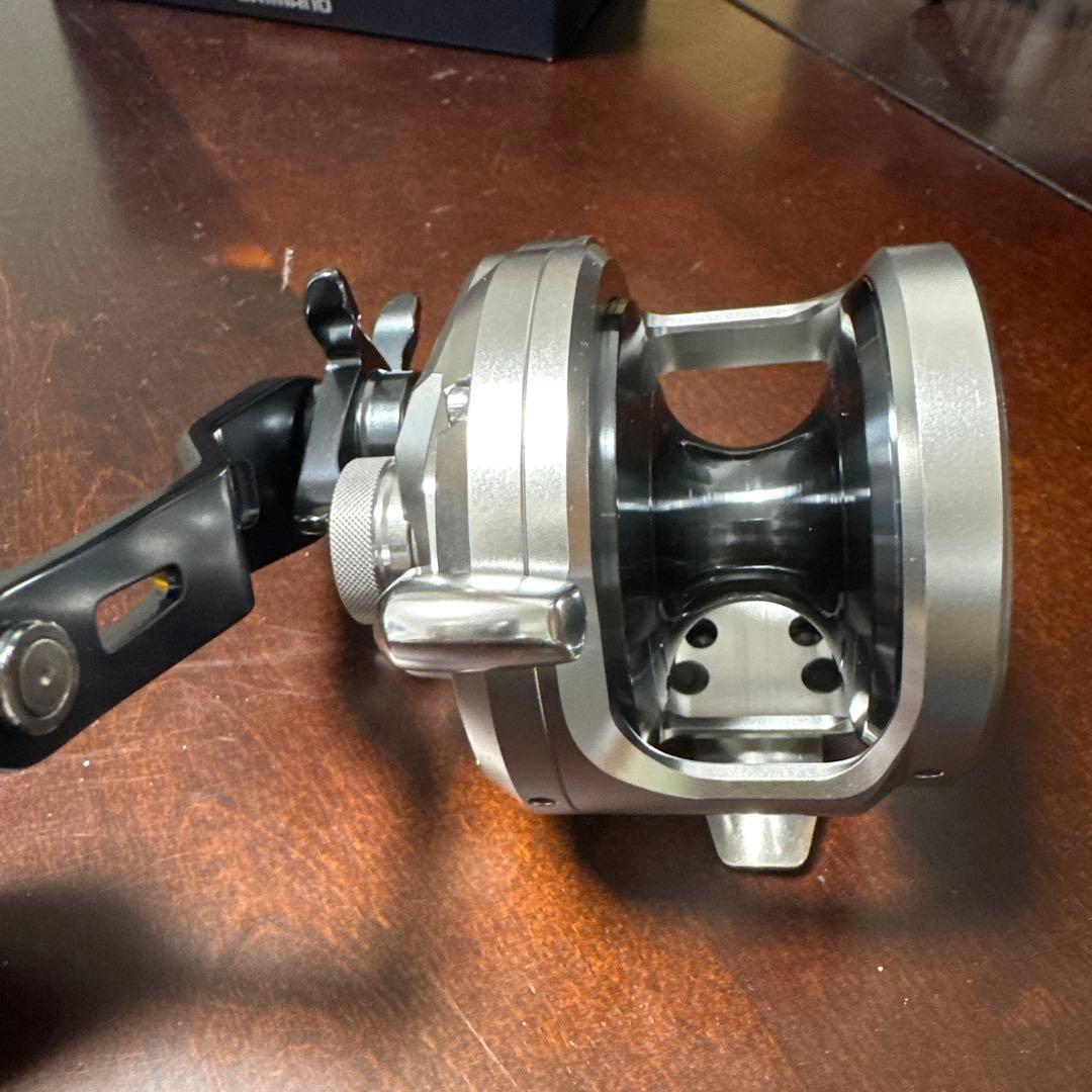 【美品】21シマノ OCEA JIGGER 2001NRMG ベイトリール