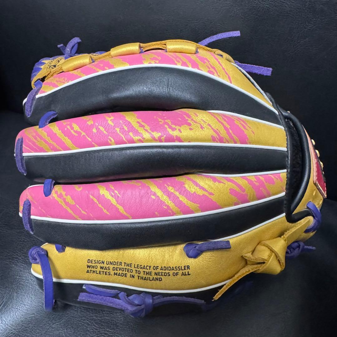 adidas 軟式グローブ　黒　ゴールド　ピンク　紫