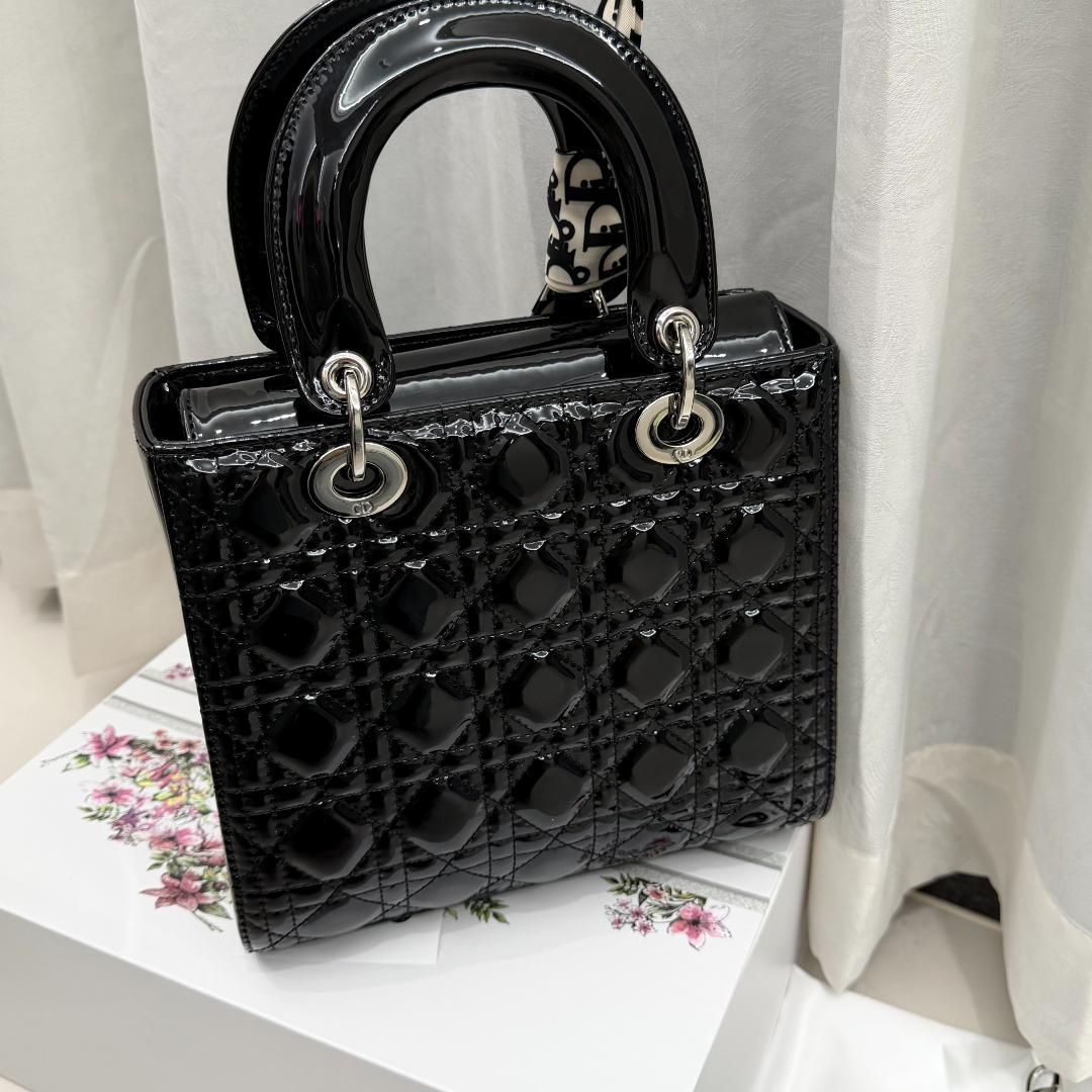 ✨美品✨ Dior ブラックキルティングショルダーバッグ