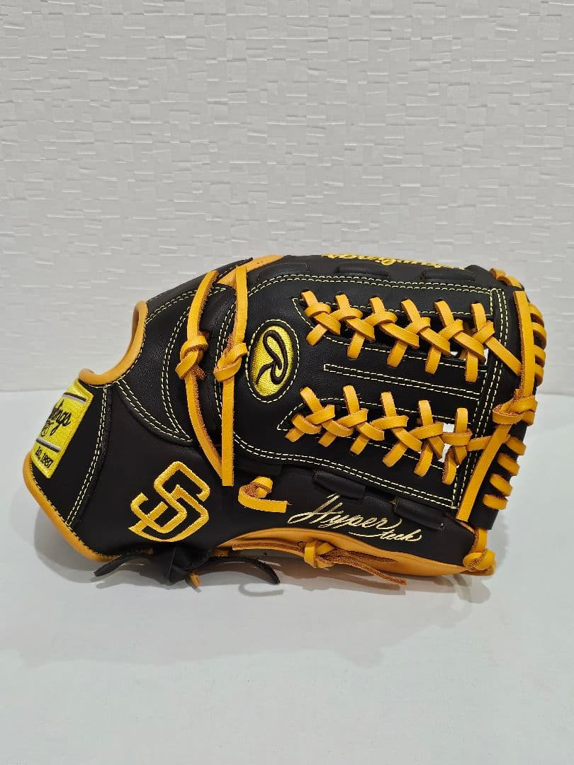 【新品未使用】ローリングス グローブ 軟式オールフィールダー用 (パドレス)