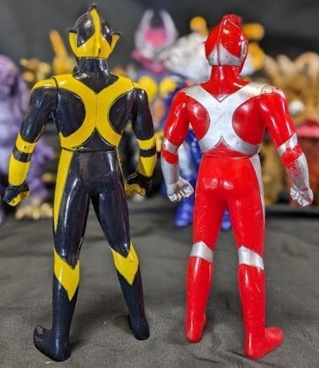 ウルトラマンゼアス＆登場怪獣・宇宙人（バンダイ）ソフビ８体セット