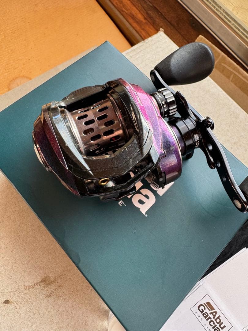 Abu Garcia REVO ULTRACAST BF8 ベイトリール