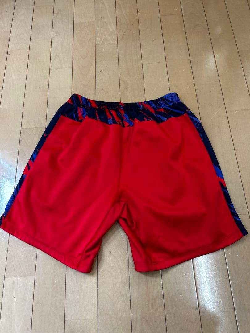 YONEX レッド バドミントンパンツ　ハーフパンツ