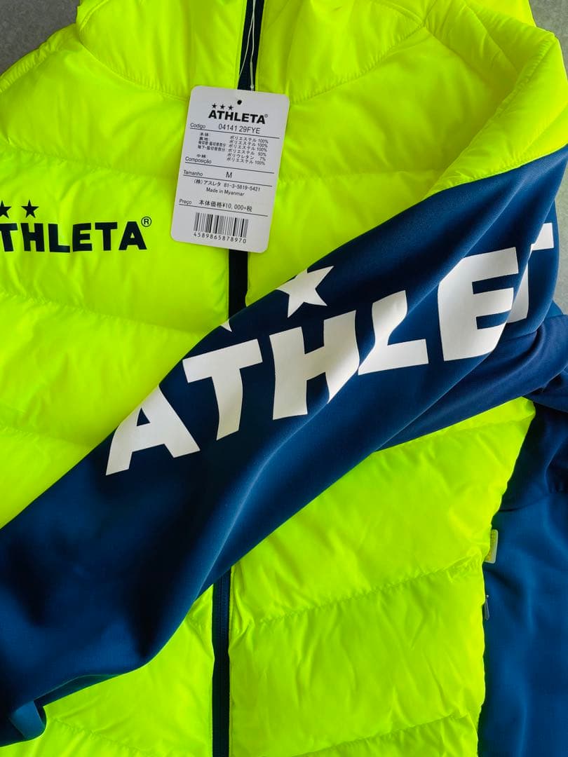 ATHLETA ダウン　新品　Mサイズ