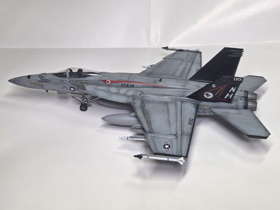 せ*ゃ様 F/A-18E スーパーホーネット 1/72 ハセガワ