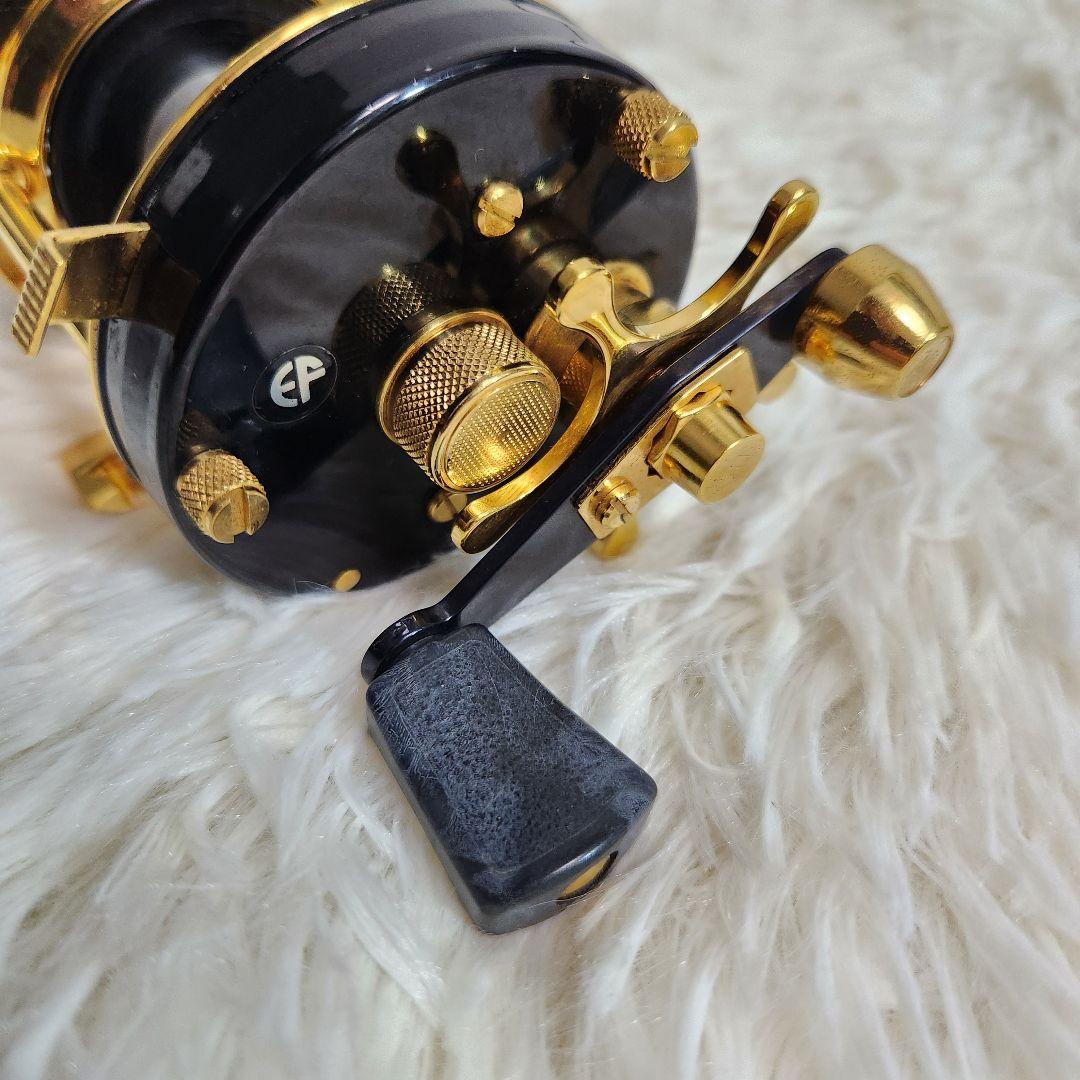 【美品】ABU Ambassadeur 5000C De Luxe 木箱 革袋付