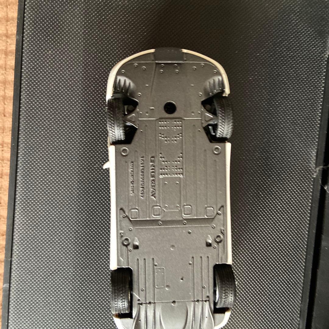 Ferrari F430 ホワイト 1/43 スケール