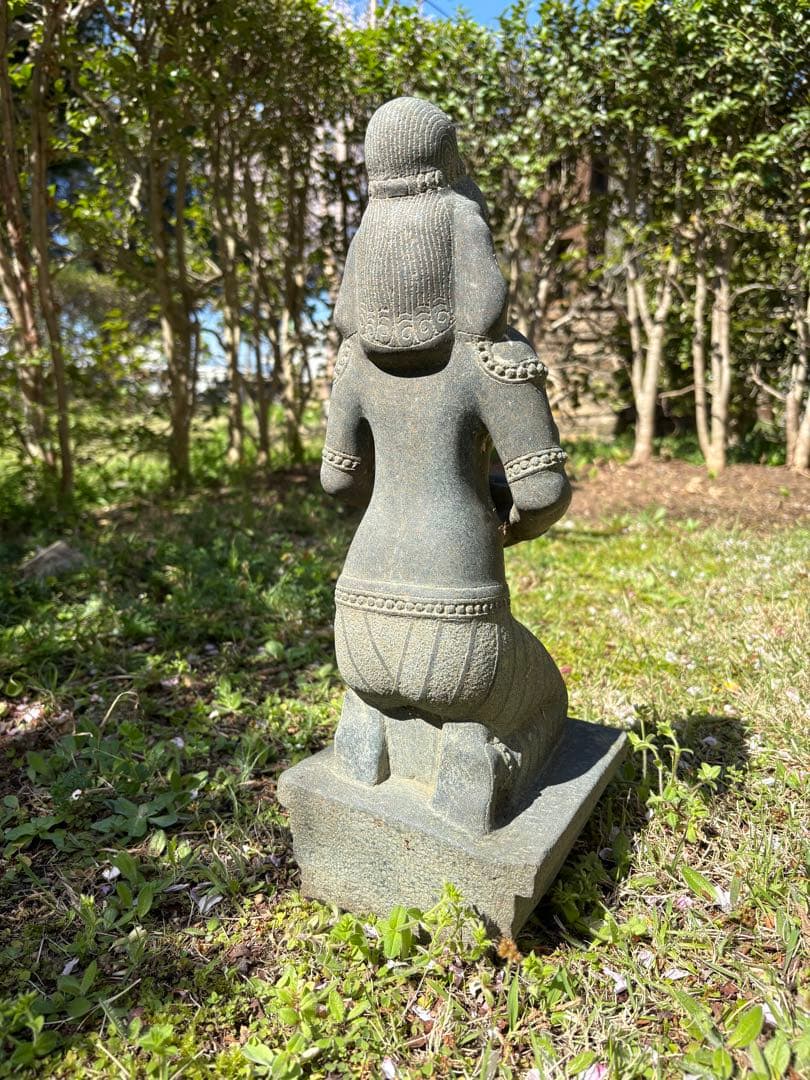 【極希少】インド産 石像（黒御影石）手彫り 女神像 全高44cm 11.1kg