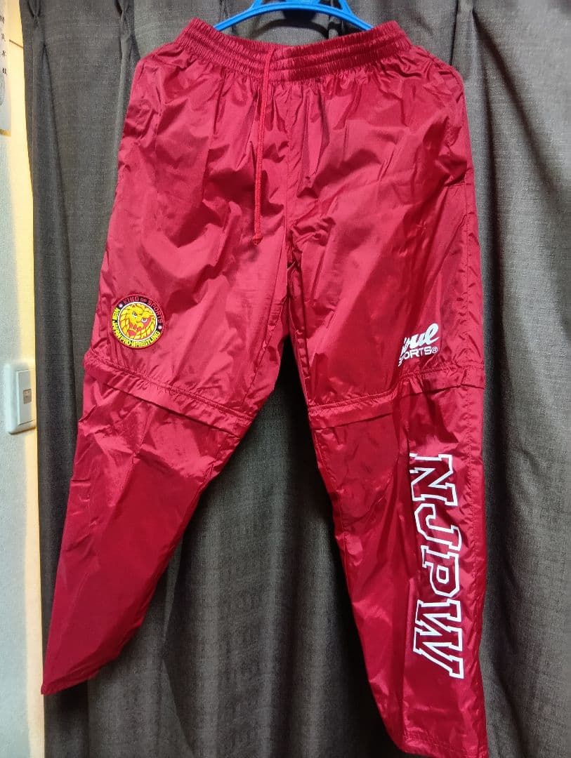 新日本プロレス　ジャージ　上下セット　シャカシャカ　本隊　ライオンマーク