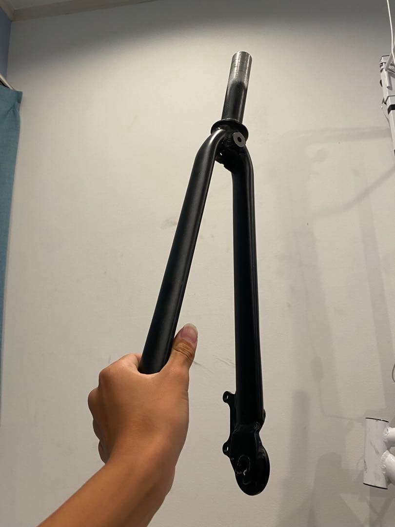 ピストバイクフレーム水曜日までならタイヤつけます