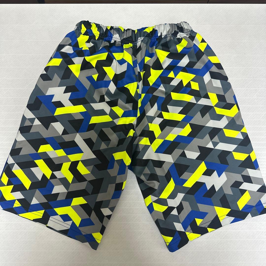 YONEX バドミントンパンツ Mサイズ 幾何学模様