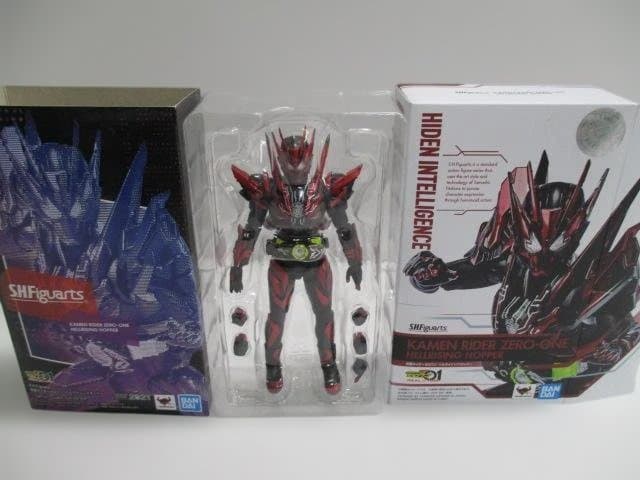 【美品】SHFiguarts 仮面ライダーゼロワン ヘルライジングホッパー