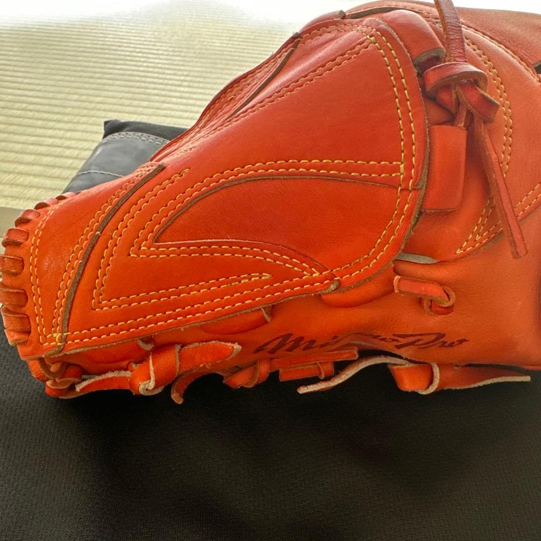 Mizuno 硬式グローブ オレンジ　ピッチャー用　左利き