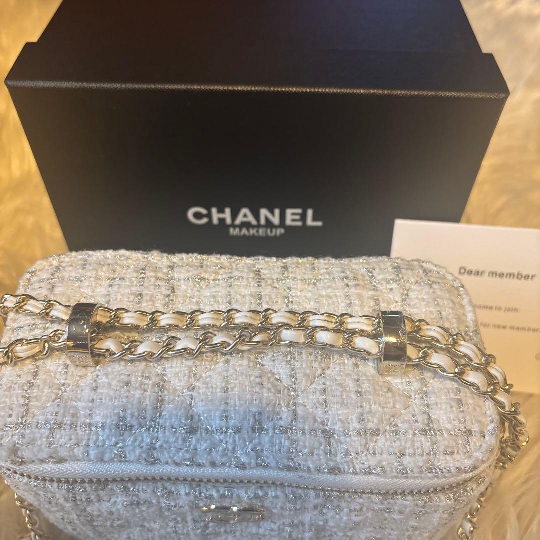 CHANEL ノベルティ　VIP用ギフト バニティバッグ　ショルダー