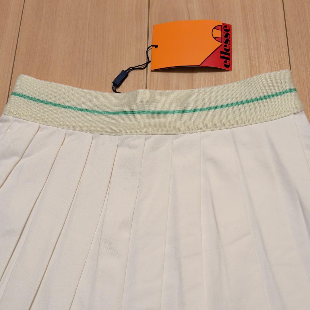☆海外ウェア　ellesse プリーツスカート クリーム　UK-XS
