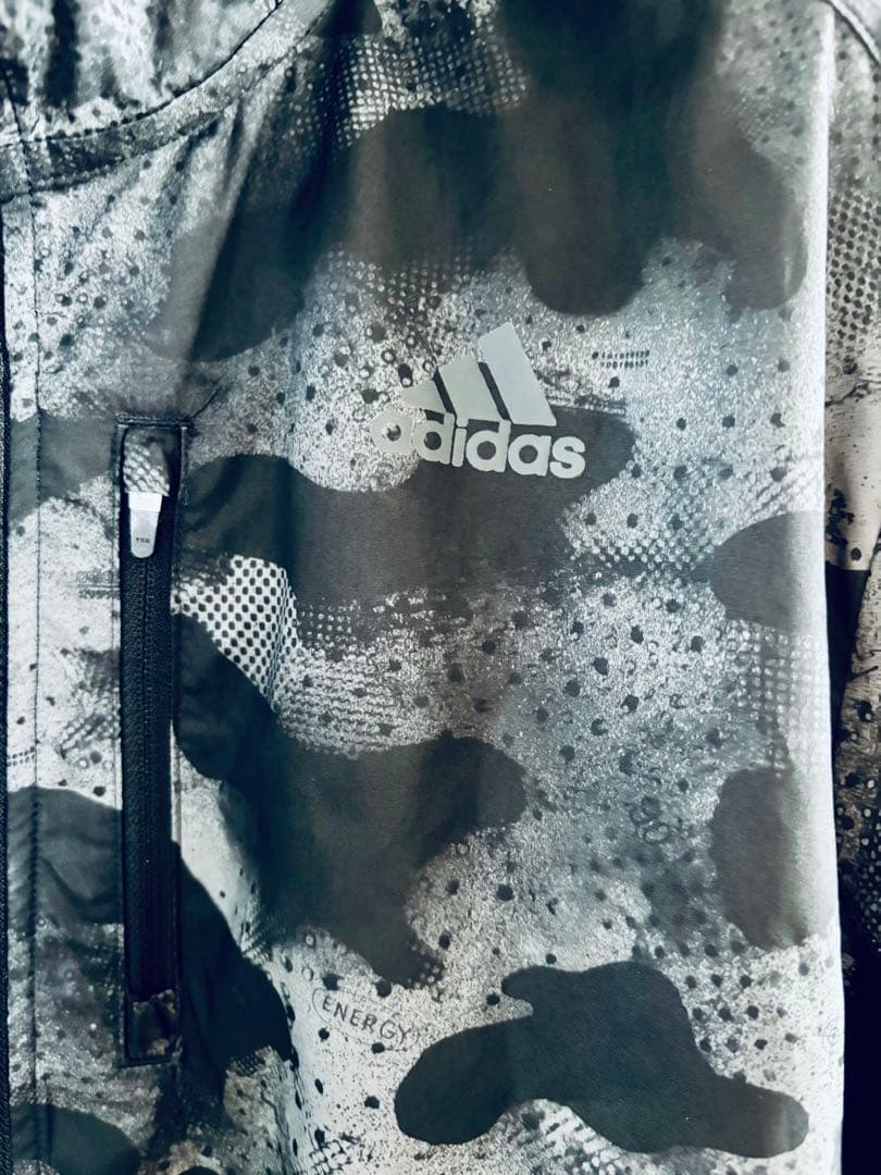 美品 adidas ランニングジャケット M ウインドブレーカー ウェア 黒