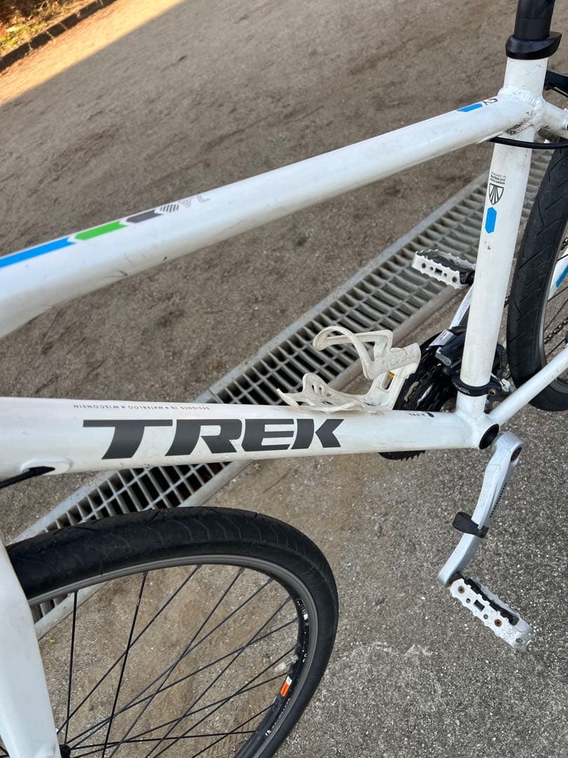 TREK クロスバイク