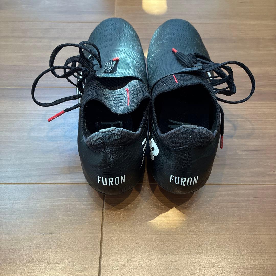 Furon ブラック サッカーシューズ