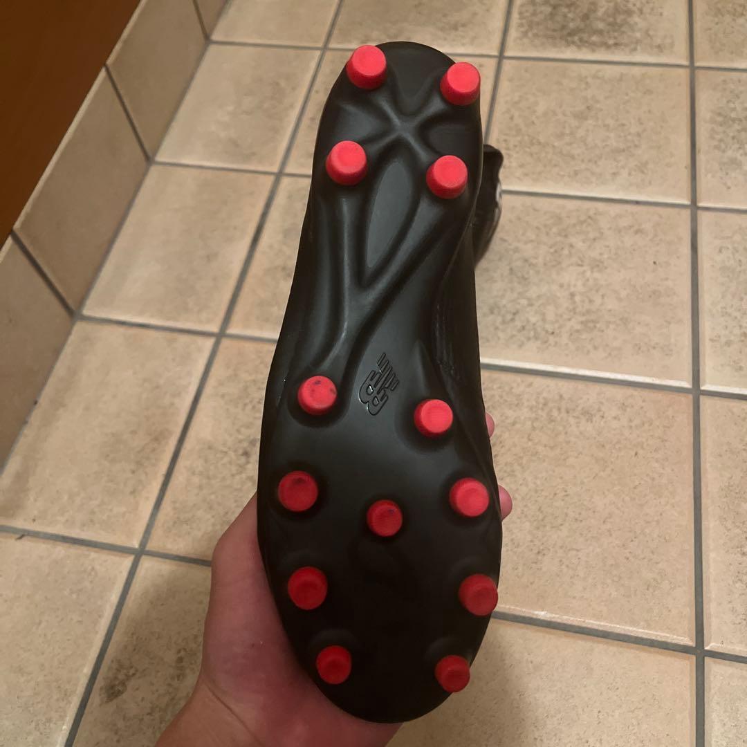 New Balanceサッカースパイク「FURON V7+ PRO HG」