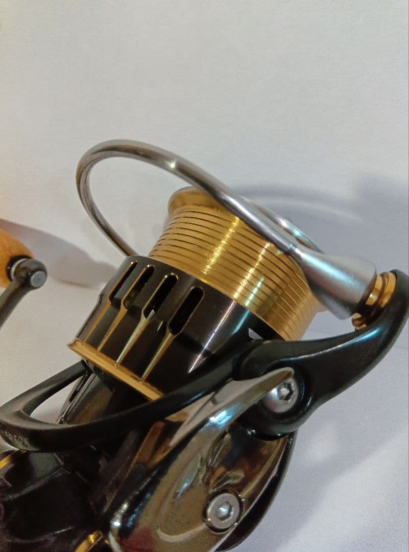 DAIWA　17セオリー2506H Wハンドル マグシールドレス　ベアリング追加