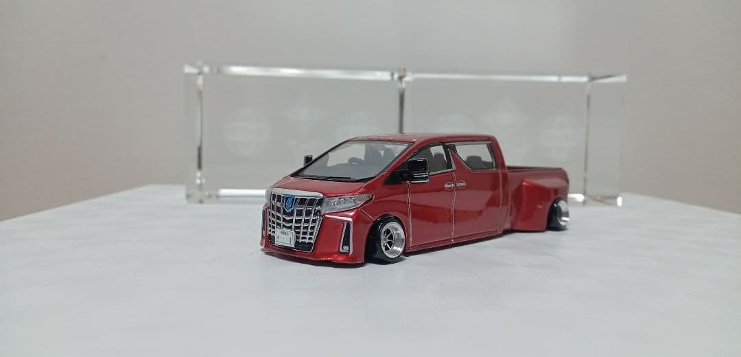 トミカ サイズ アルファード 後期　NATS オートサロン　ヴェルファイヤセダン