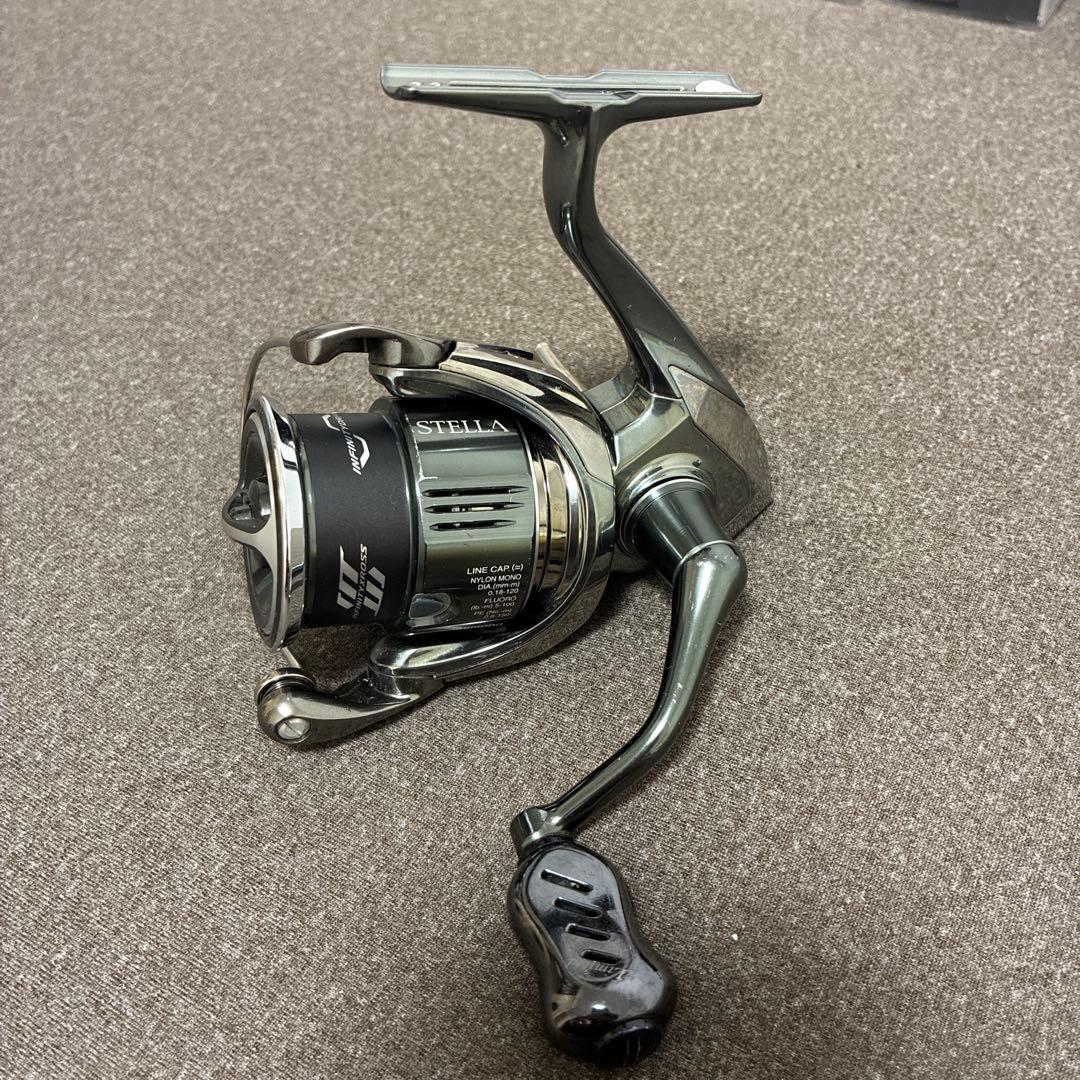 シマノ SHIMANO 22ステラ 2500S カスタム（純正パーツ付き）